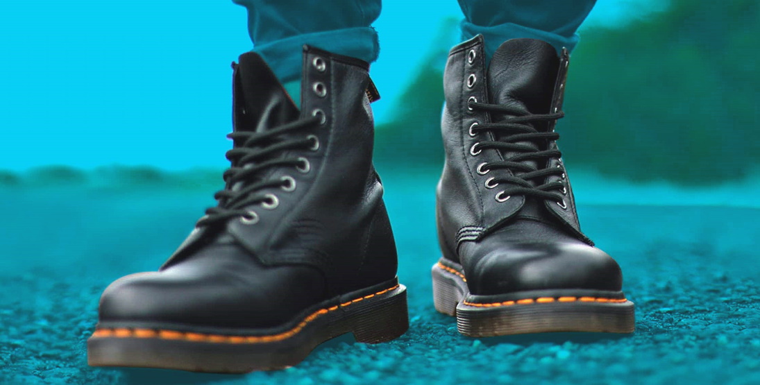 Le Dr. Martens un modello intramontabile, storia dello stivaletto punk più diffuso al mondo